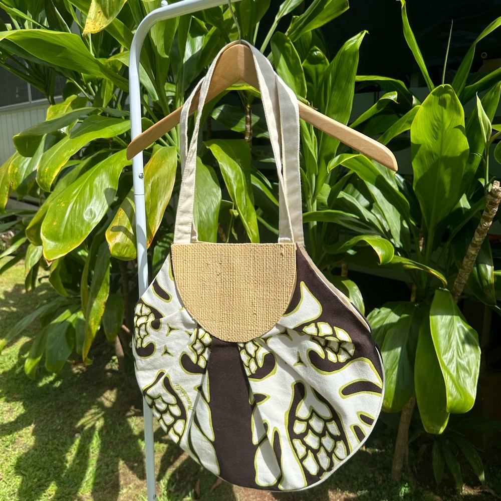 MANUHEALI’I BAG